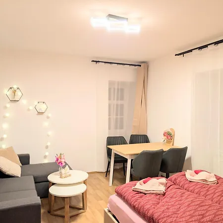 Gk2-urlaubsmagie - Helle Mit Vollausgestatteter Küche, Bis Zu 6p Apartment Sebnitz